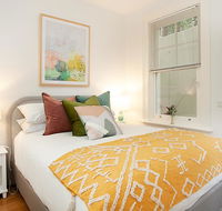 Funky Inner West Studio with Patio 20 Min from CBD - Accommodation Sydney