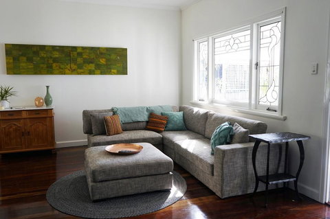 Gallery House Dwellingup - Accommodation Sydney 1