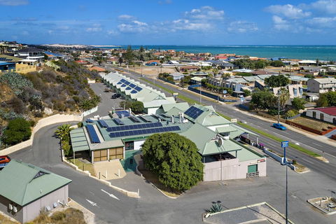 Geraldton Motor Inn - Accommodation Sydney 2