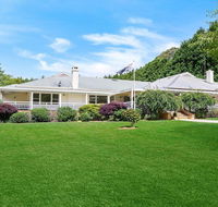 Gerron Park - country luxe tennis court and pool - Sydney 4u