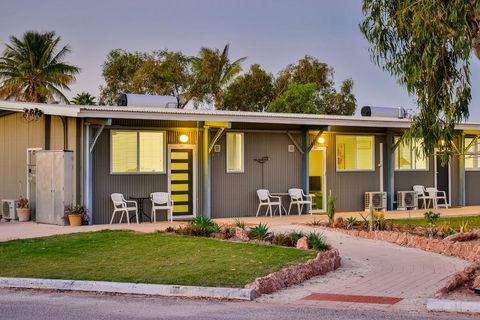 Getaway Villas Unit 38-1 - 1 Bedroom Disabled Friendly Accommodation - Sydney 4u 1