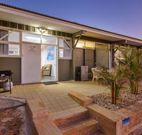 Getaway Villas Unit 38-10 - 2 Bedroom Self-Contained Accommodation - Sydney 4u