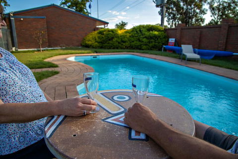 Golden Country Motel And Caravan Park - Sydney 4u 0