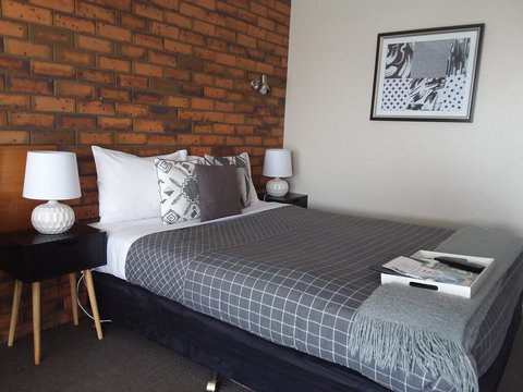 Golden Palms Motel - Accommodation Sydney 2