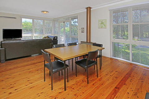 GOLF 39 MOLLYMOOK BEACH - Accommodation Sydney 1