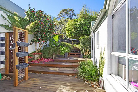 Golfers Getaway Mollymook Augusta Place 14/13-15 - Accommodation Sydney 2