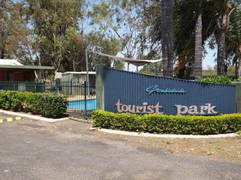 Goondiwindi Tourist Park - Sydney 4u 0