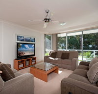 Government Road Unit 03 153 Bagnalls Beach Apartment - Accommodation Sydney