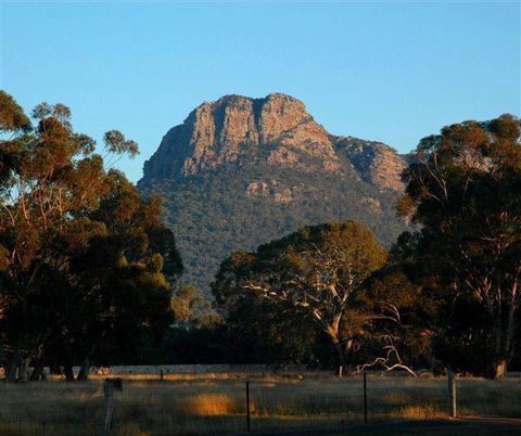 Grampians View B&B - Sydney 4u 1