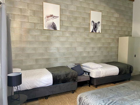 Granite Belt Cabins - Sydney 4u 0
