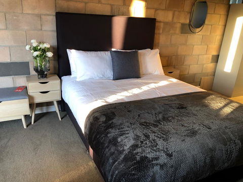 Granite Belt Cabins - Sydney 4u 1