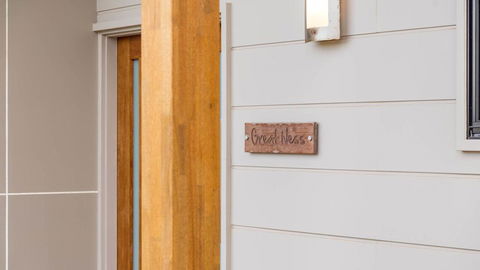 Great Ness Beachhouse - WiFi - Pet-Friendly - Sydney 4u 2