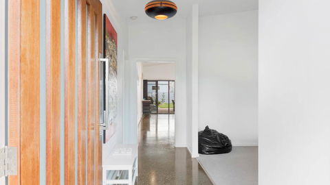 Great Ness Beachhouse - WiFi - Pet-Friendly - Sydney 4u 3