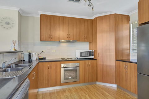 Green Reef Beach House - Sydney 4u 2