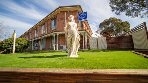 Hamilton's Queanbeyan Motel - Sydney 4u 0