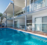 Hamptons Coastline Retreat- Waterfront with a Heated Pool - Accommodation Sydney