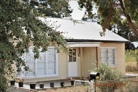 Happy Cozy House For Holidays, Beach, BBQ, Pet Friendly 35kms From CBD In Country Life Style !!! - Accommodation Sydney 0
