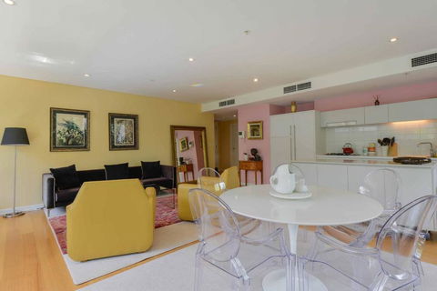 HAZEL Chapel St Socialite. Pool, Spa & Gym - Sydney 4u 1
