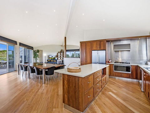 HEARN'S BEACH HOUSE - Accommodation Sydney 2