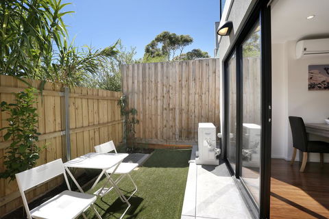 Heidelberg Short-stay Apartments - Sydney 4u 2