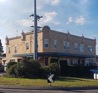 Helensburgh Hotel - Sydney 4u