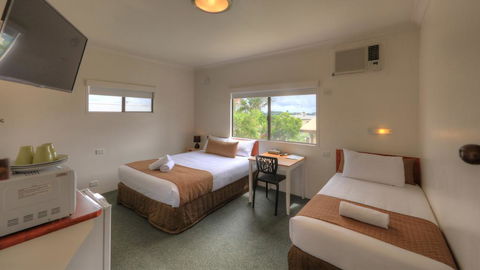 Hi-Way Motel Grafton - Sydney 4u 1