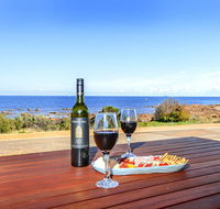 High Tide - Wallaroo Beachfront Property - Pet-Friendly - Sydney 4u