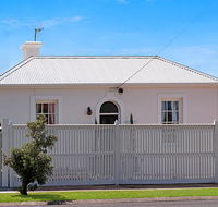 Historic Central Cottage In Warrnambool - Sydney 4u
