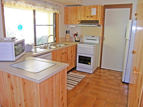 Home Away @ Callala Bay - Sydney 4u 1