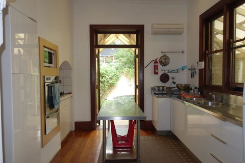 Home Central Perth - Sydney 4u 1