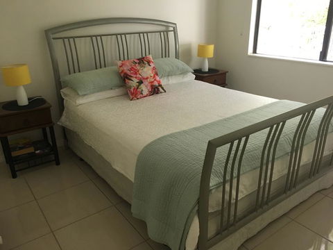 Honeybee House - Sydney 4u 1