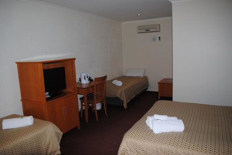 Horse & Jockey Hotel Motel - Sydney Resort 2