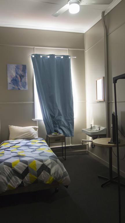 Hotel Kerwick - Sydney 4u 3