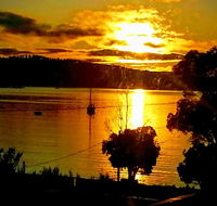 Islandview Beachhouse - 60m down driveway to Beach Dover Tasmania - Sydney 4u