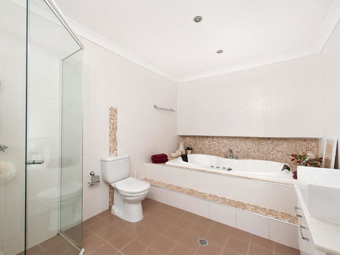 Jacaranda Blue @ Corlette - Sydney 4u 2