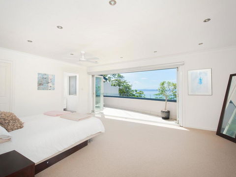 Jacaranda Blue @ Corlette - Sydney 4u 3