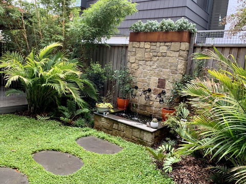 Jacaranda Garden Retreat - Sydney 4u 0