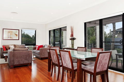 Jacarandas Parkview - Sydney 4u 1