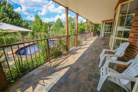 James Close - Accommodation Sydney 1