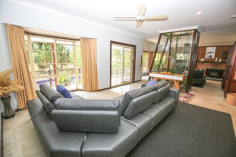 James Close - Accommodation Sydney 2