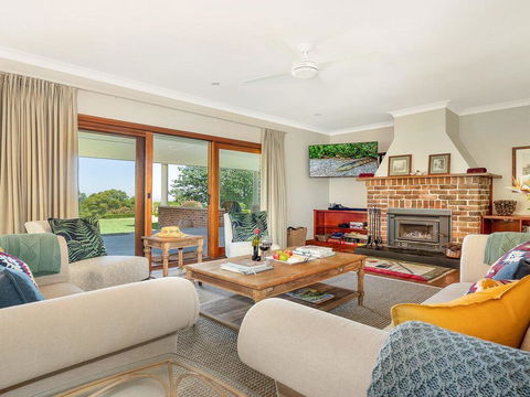 Jaspers Brush - Tranquil Gardens & Stunning Views - Sydney 4u 2