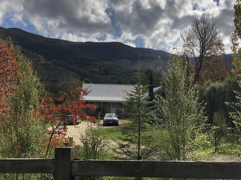 Johanna - Accommodation Sydney 2