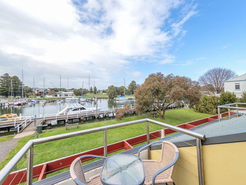 JOHANSSON'S PERCH No. 1 - Sydney 4u 3