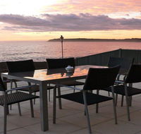 Jones's Beach House - perfect location with views - Accommodation Sydney