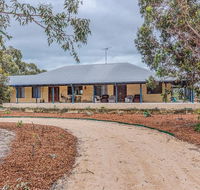 Kangaroo Lake Homestead - Sydney 4u