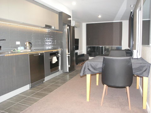 Kesh At Infinity Towers - Accommodation Sydney 3