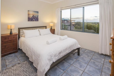 Kilifi Beach House - Accommodation Sydney 3