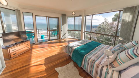 King Of North Bay - 103 Gold Coast Drive - Sydney 4u 1