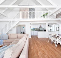 Kingsley Beach House - Boat Harbour - Sydney 4u