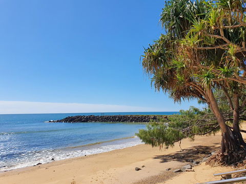 Koola Beach Apartments Bargara - Sydney 4u 2